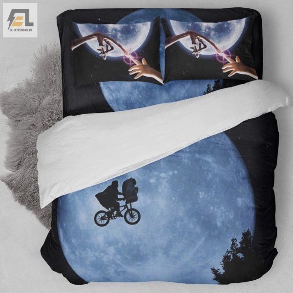 Cozy Alien Dreams E.T. Duvet Cover Sets For Fun Bedrooms elitetrendwear 1