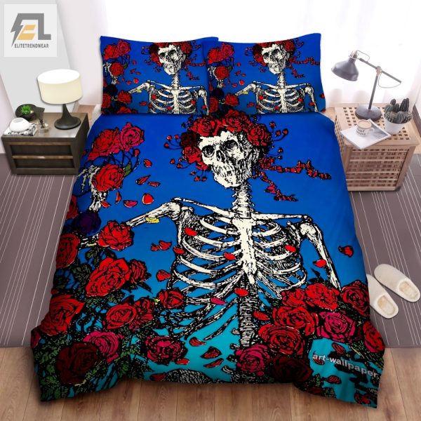 Get Dead Cozy Scarlett Begonia Duvet Rock Your Bed elitetrendwear 1