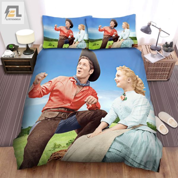 Oklahoma Movie Poster Duvet Cozy Quirky Field Fun elitetrendwear 1