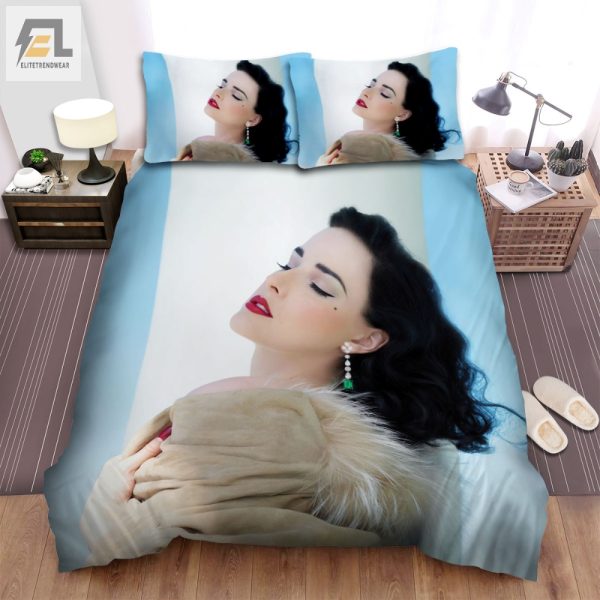 Snuggle With Dita Von Teese Hilarious Bedroom Duvet Set elitetrendwear 1